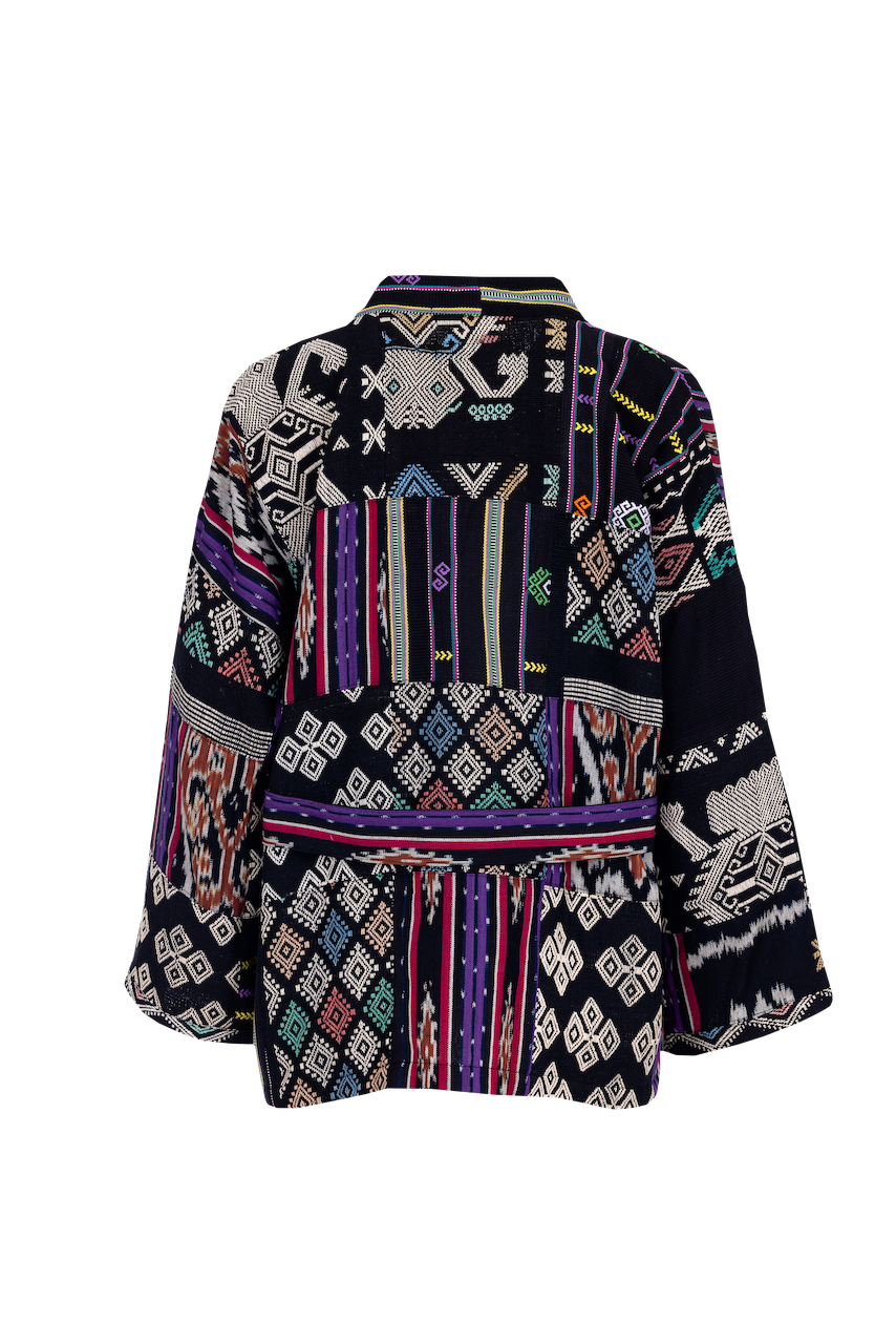 Où mode et decoration se rencontrent. Découvrez nos collections de prêt-à-porter et nos meubbles sur mesure.