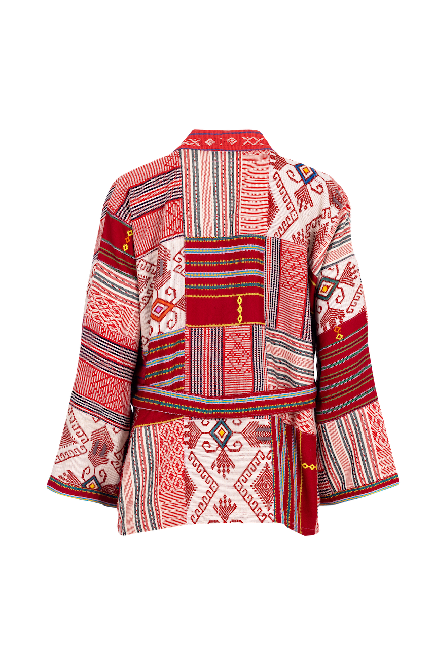 Où mode et decoration se rencontrent. Découvrez nos collections de prêt-à-porter et nos meubbles sur mesure.