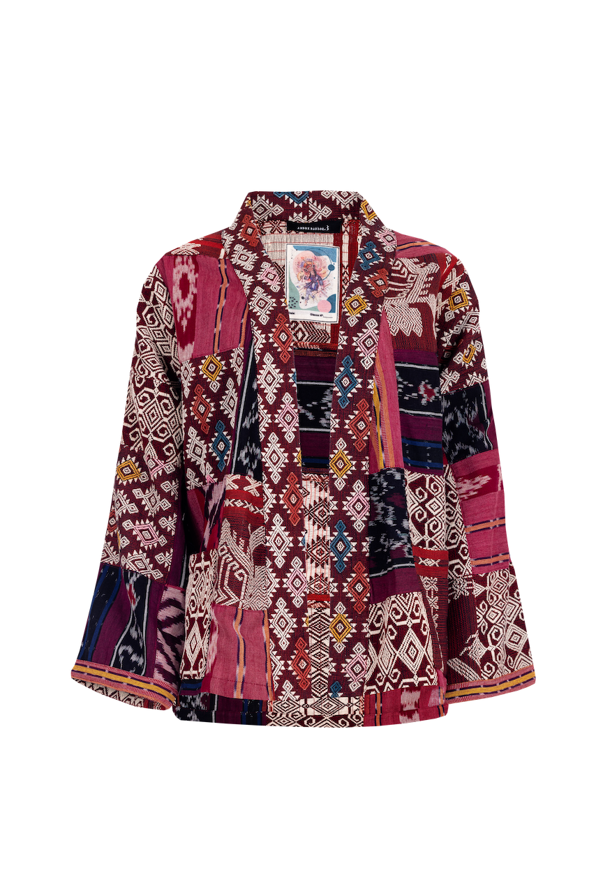 Où mode et decoration se rencontrent. Découvrez nos collections de prêt-à-porter et nos meubbles sur mesure.